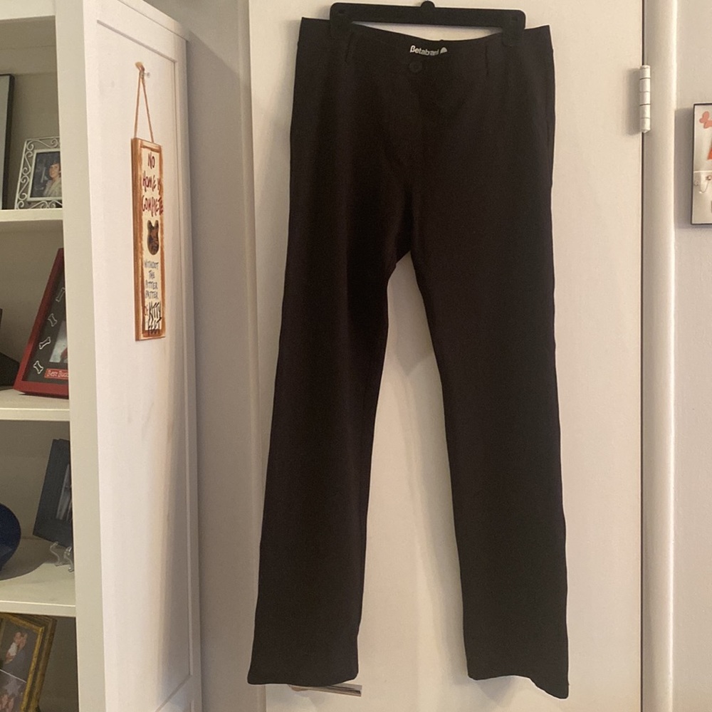 Betabrand yoga pants. Flair bottom front fake button and back pockets